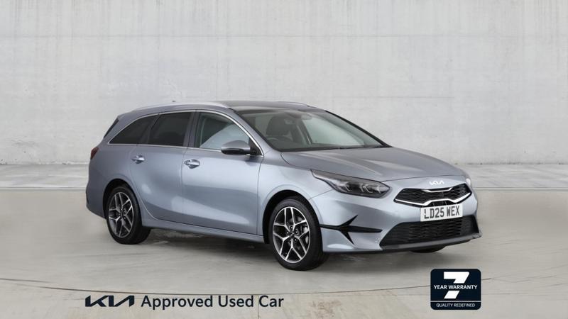 Main listing image - Kia Ceed SW