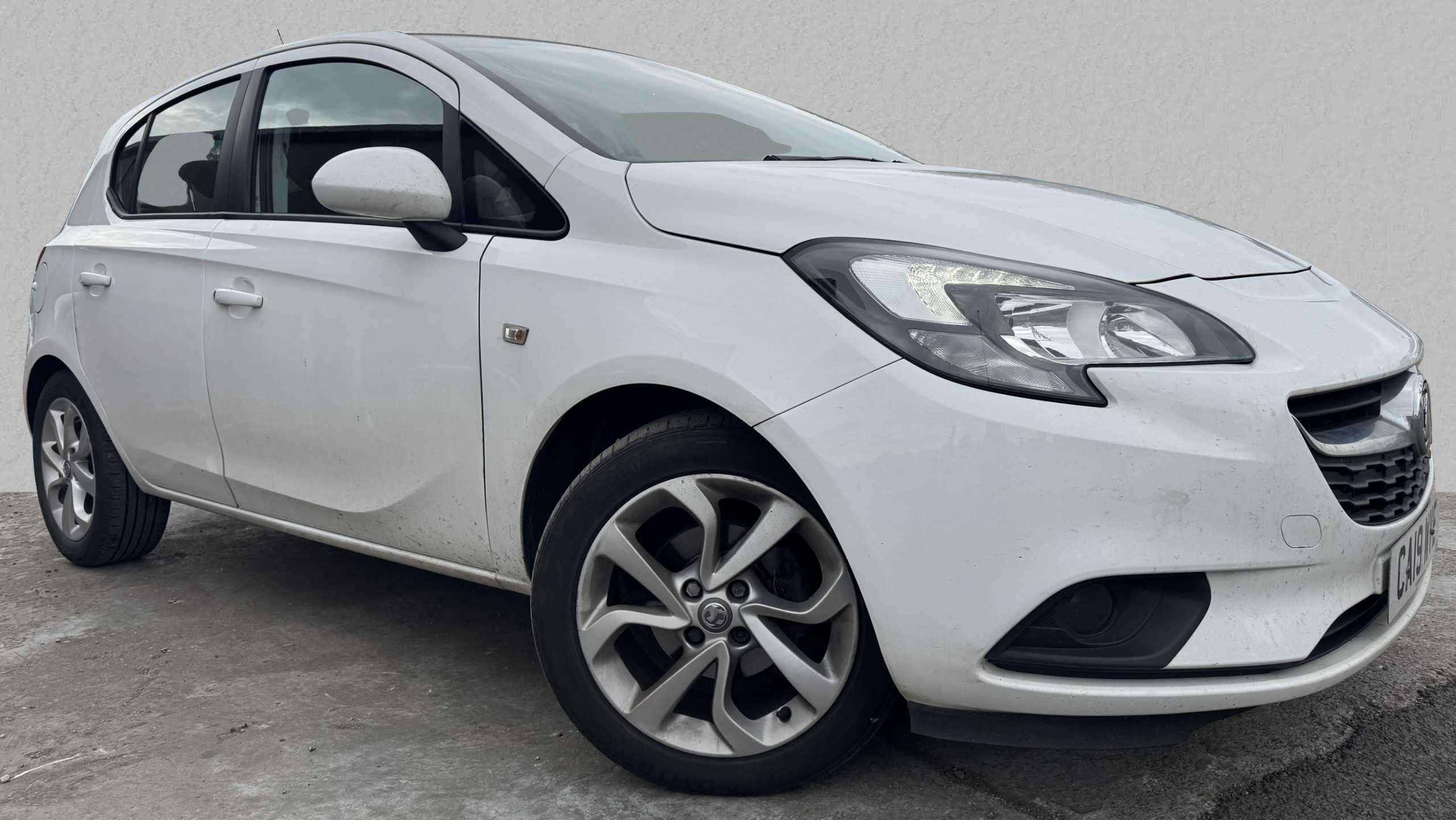 Main listing image - Vauxhall Corsa