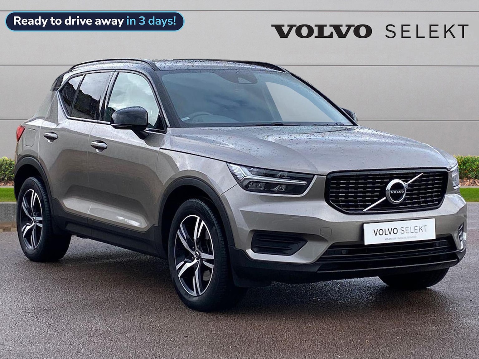 Main listing image - Volvo XC40