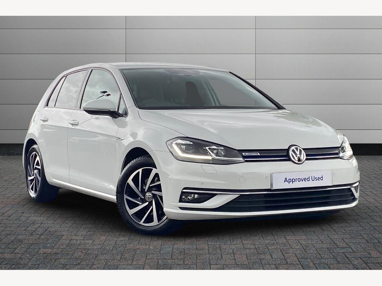 Main listing image - Volkswagen Golf