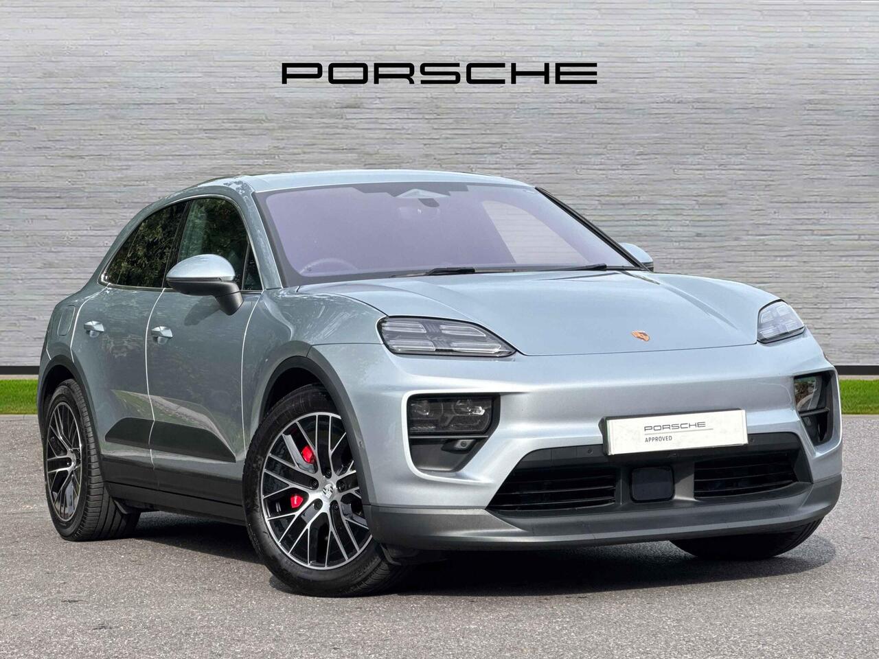 Main listing image - Porsche Macan