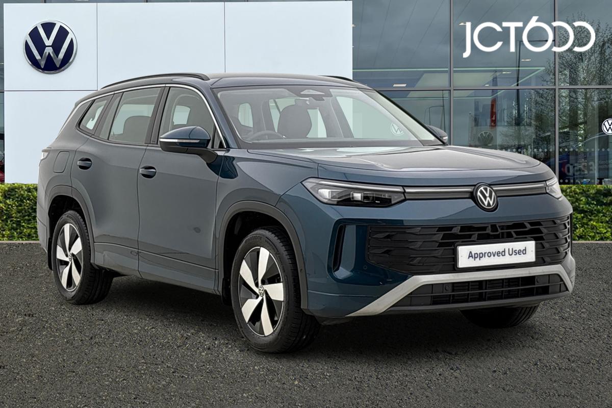 Main listing image - Volkswagen Tayron