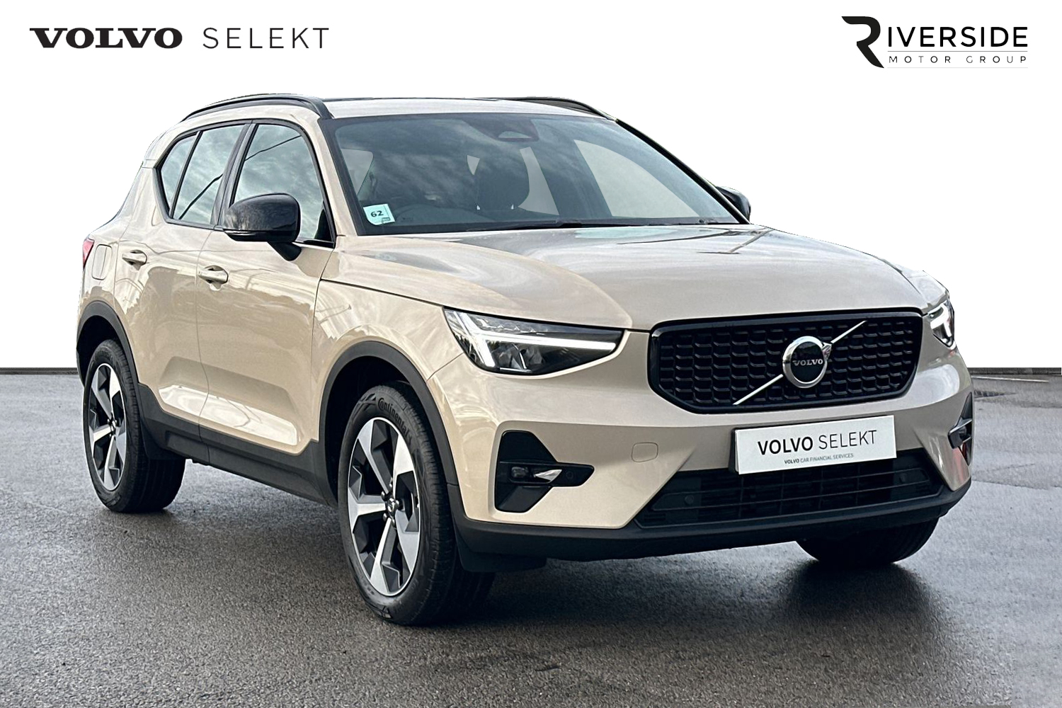 Main listing image - Volvo XC40