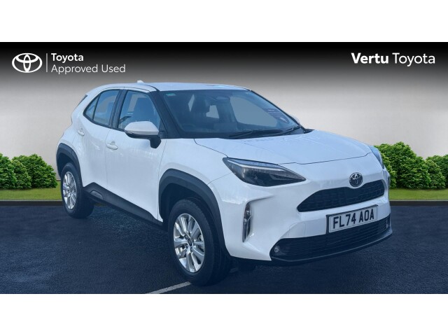 Main listing image - Toyota Yaris Cross