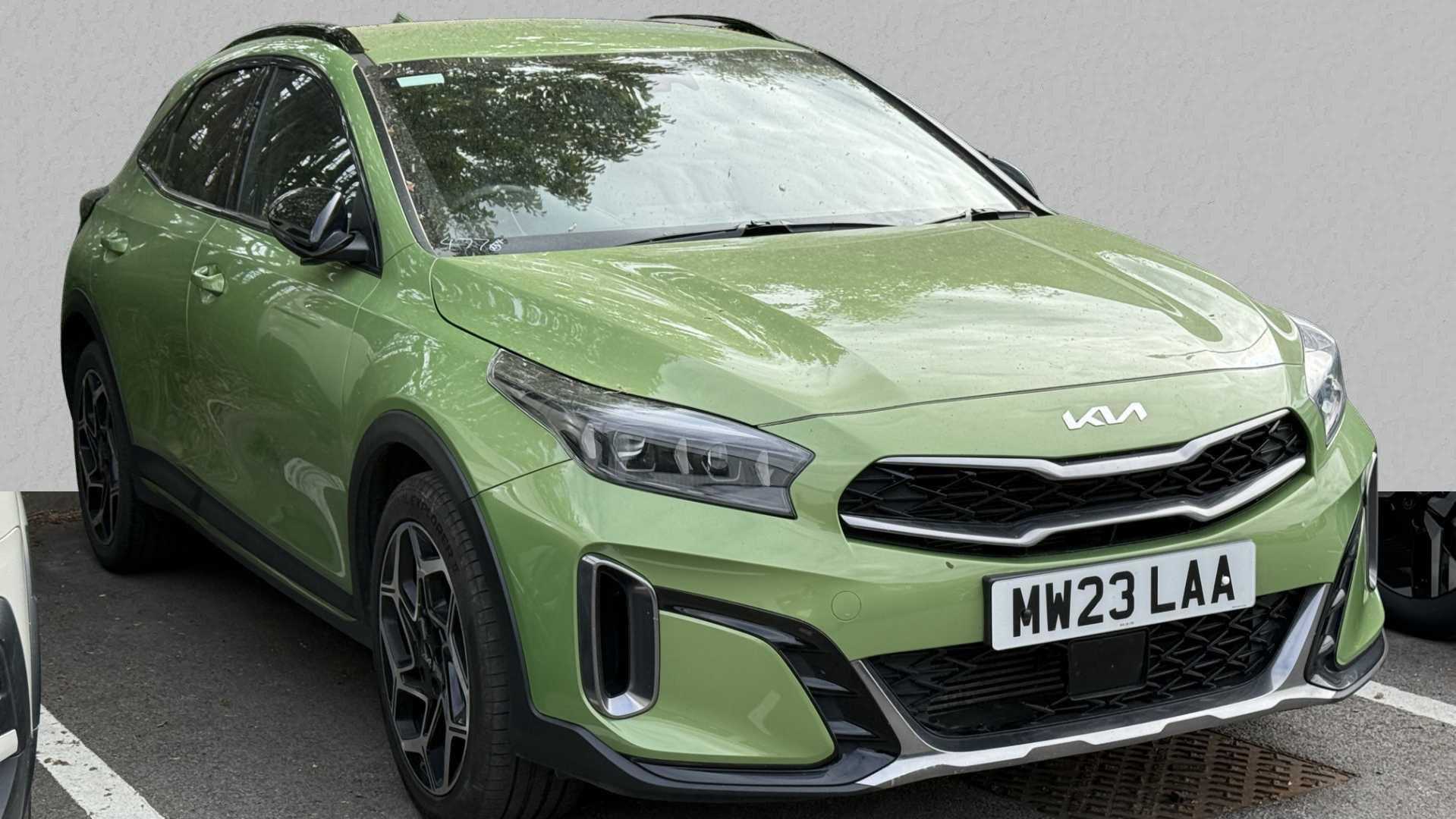 Main listing image - Kia XCeed