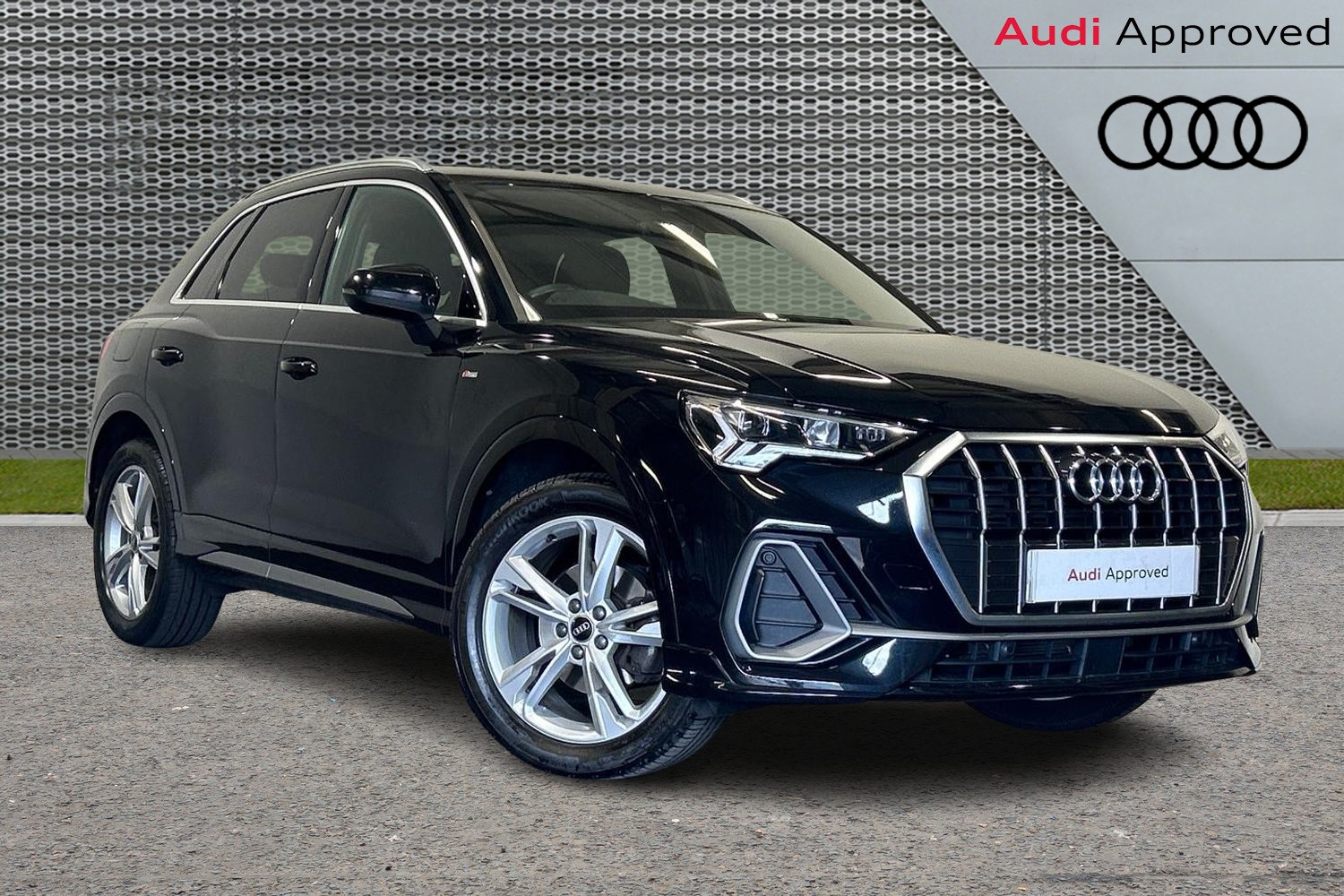 Main listing image - Audi Q3