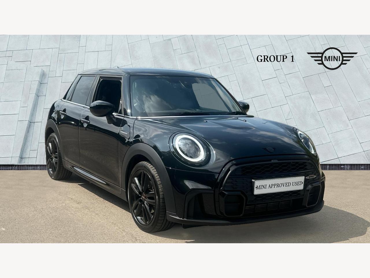 Main listing image - MINI Hatchback 5dr