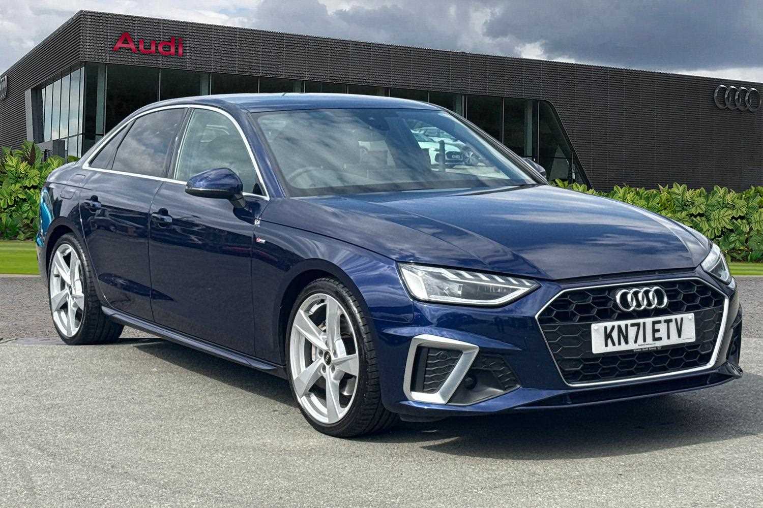 Main listing image - Audi A4