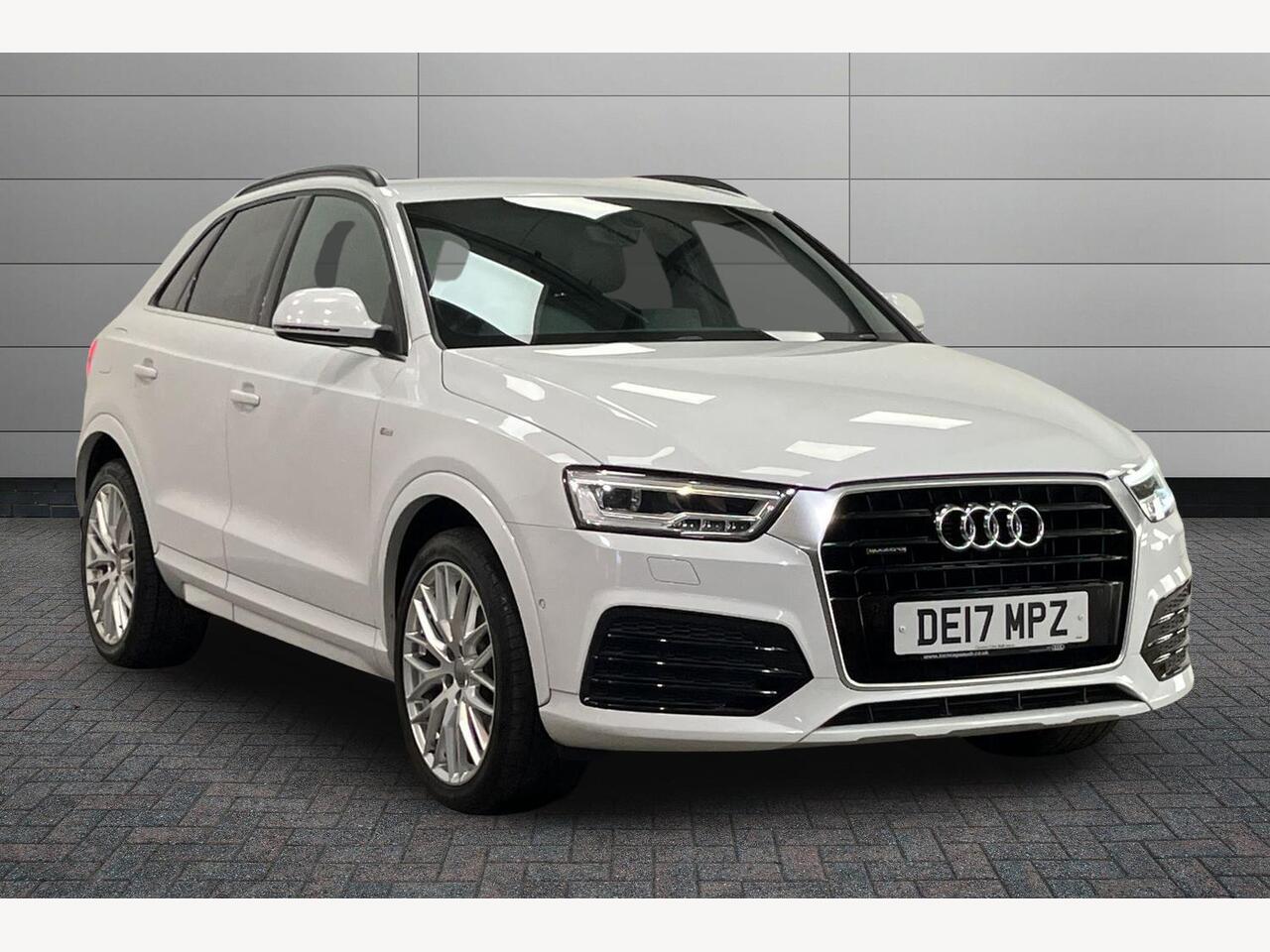 Main listing image - Audi Q3
