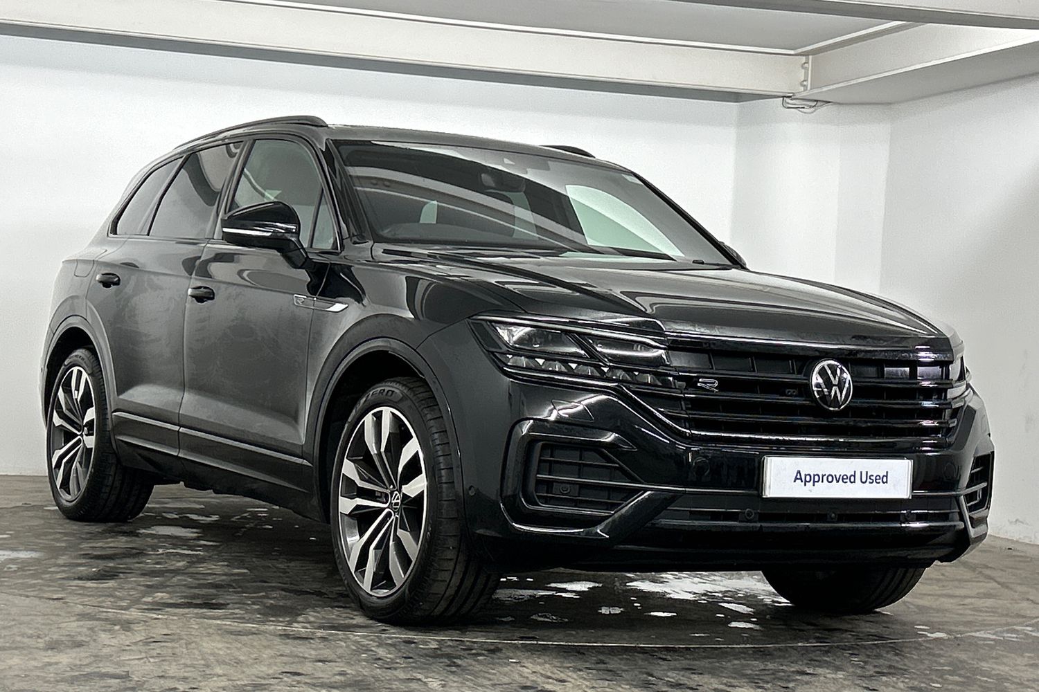 Main listing image - Volkswagen Touareg