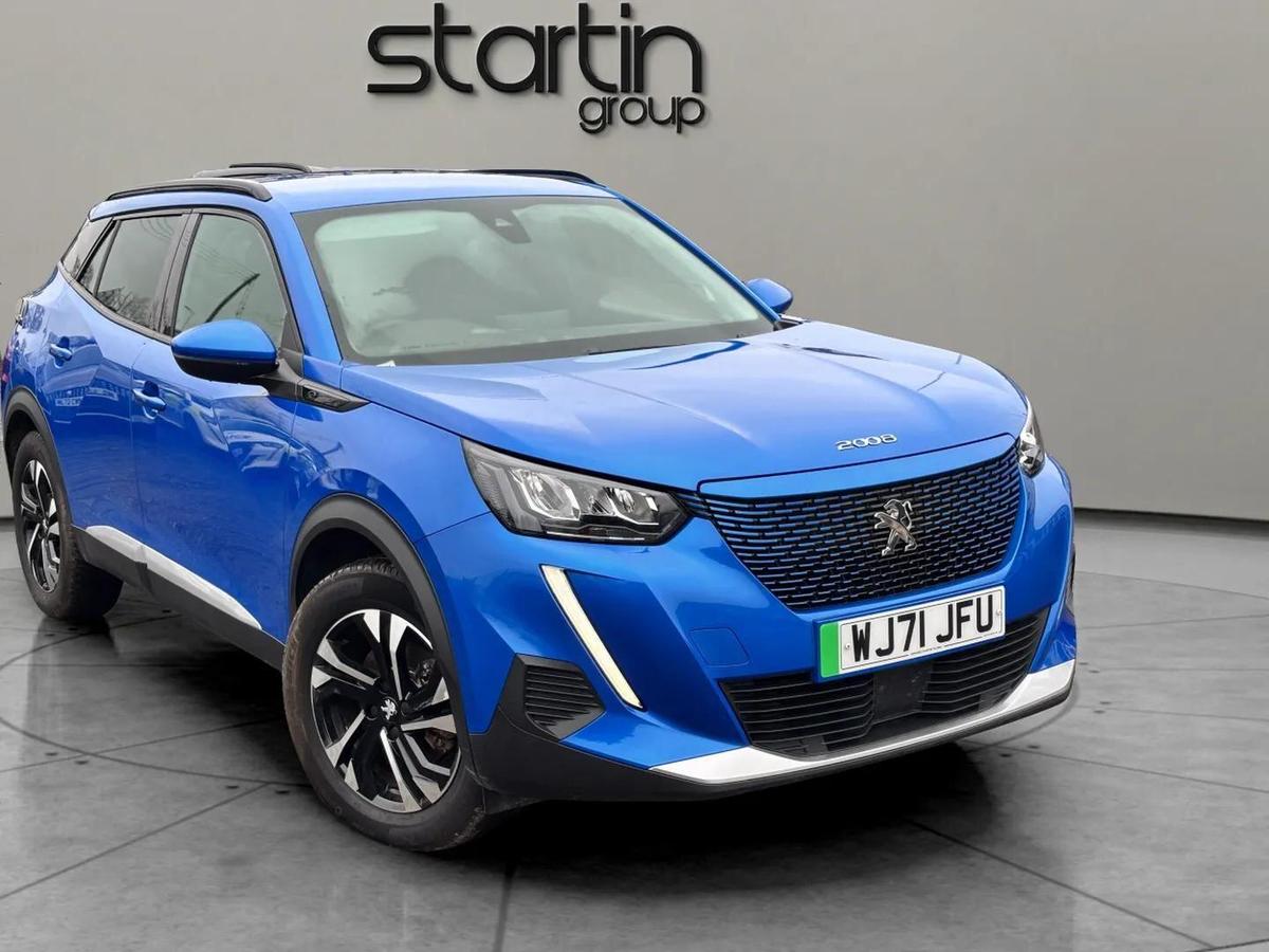 Main listing image - Peugeot e-2008