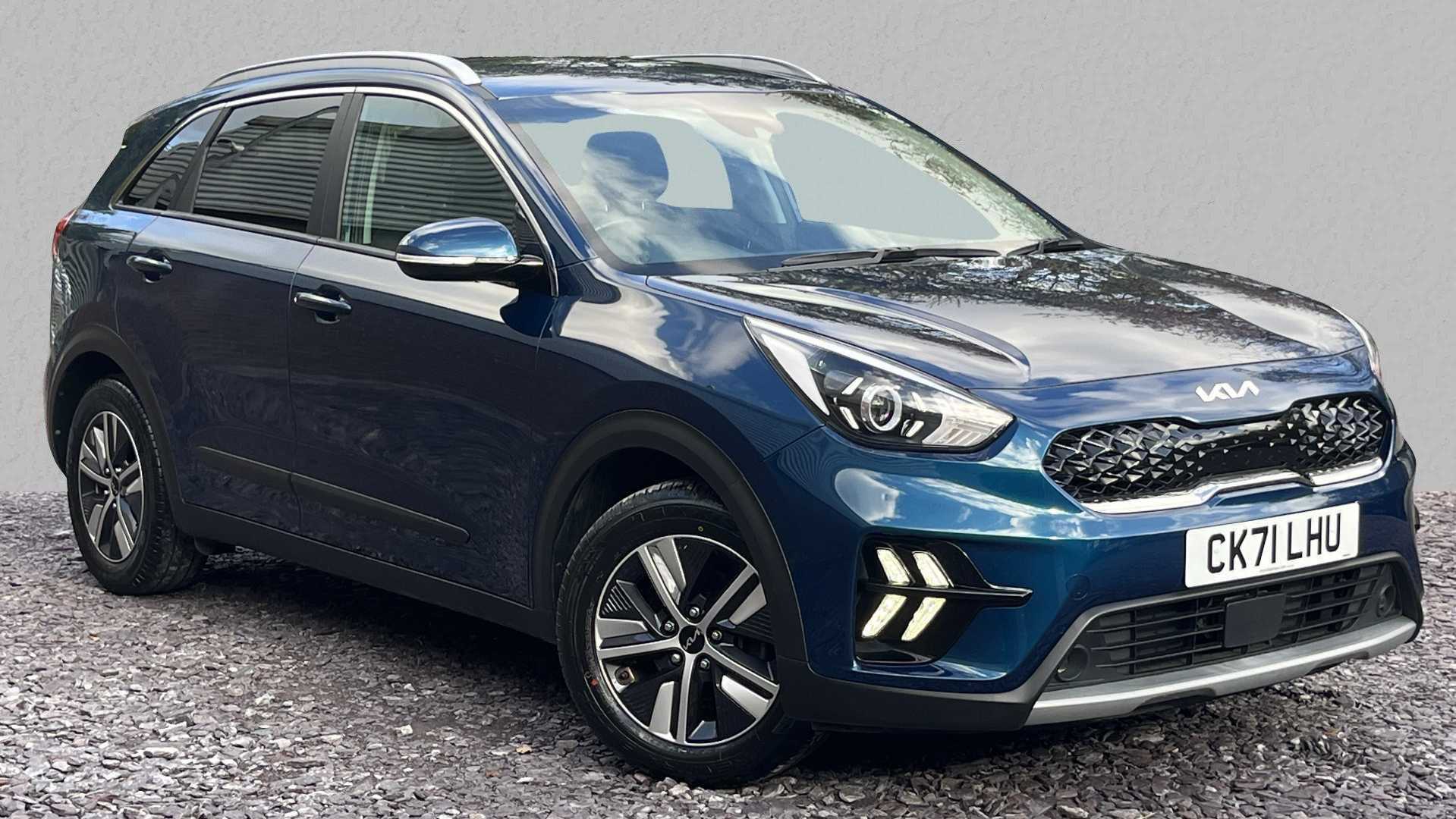 Main listing image - Kia Niro