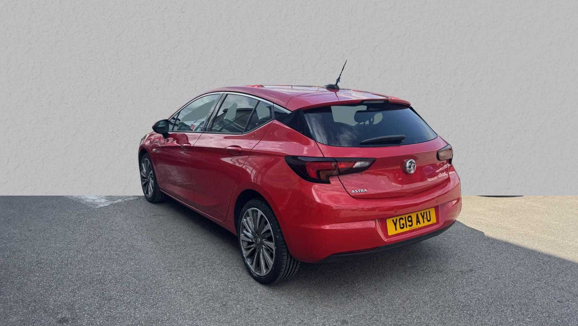 Main listing image - Vauxhall Astra