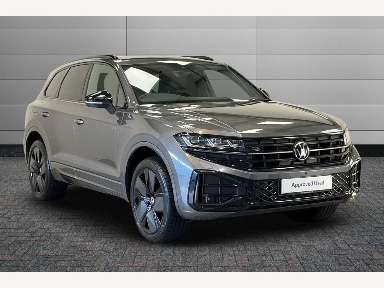 Main listing image - Volkswagen Touareg