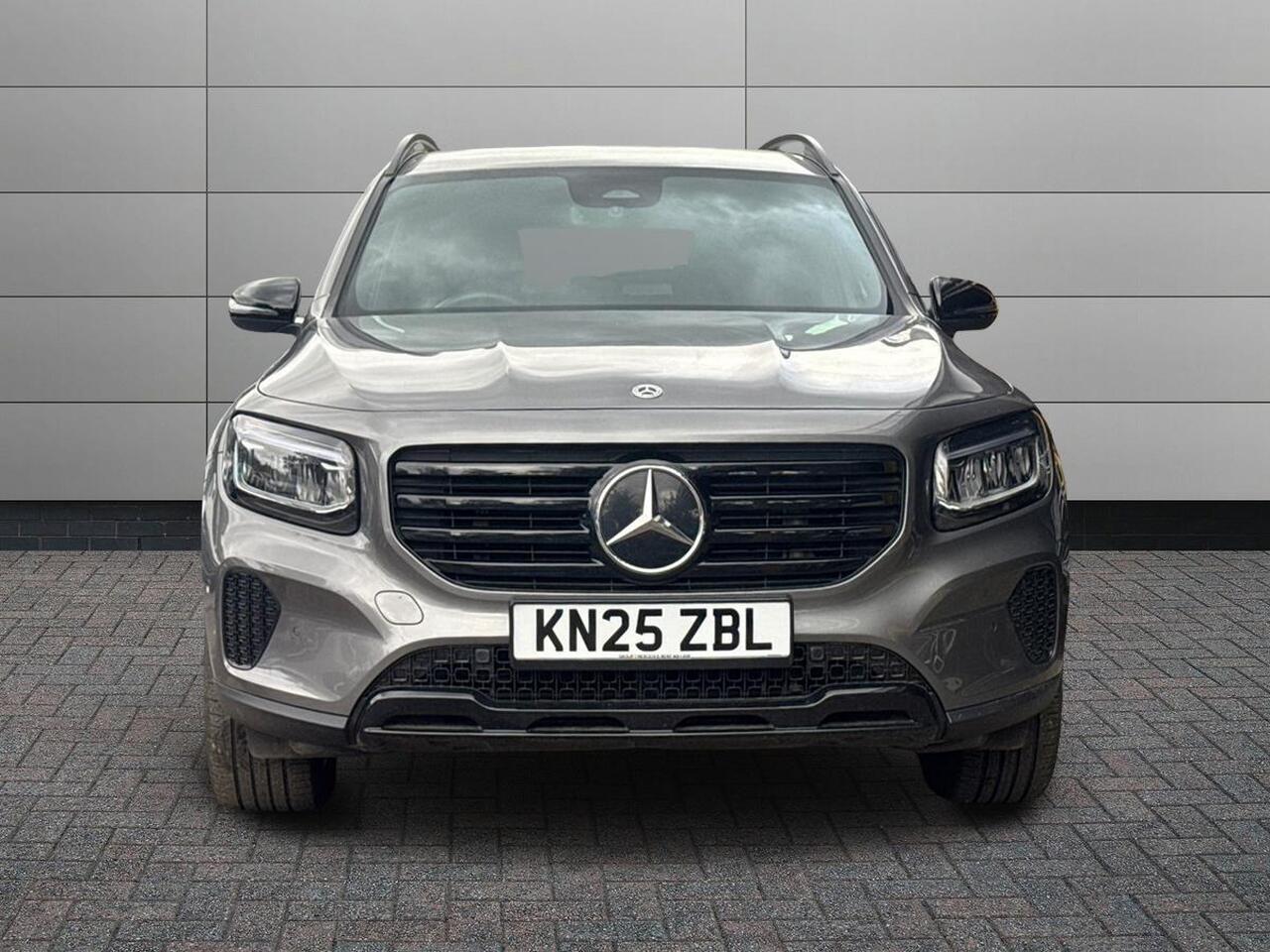 Main listing image - Mercedes-Benz GLB