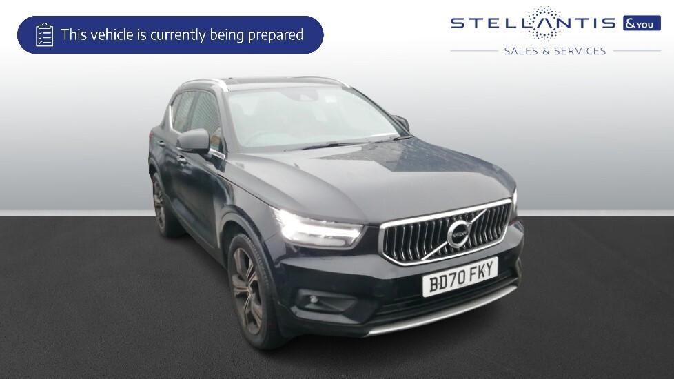 Main listing image - Volvo XC40