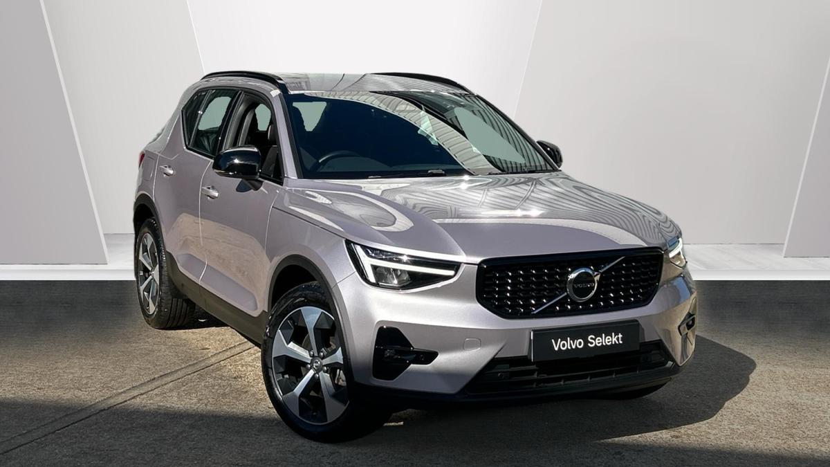 Main listing image - Volvo XC40