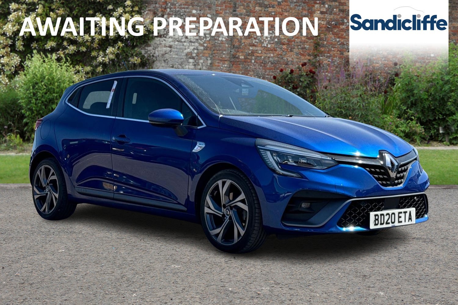 Main listing image - Renault Clio