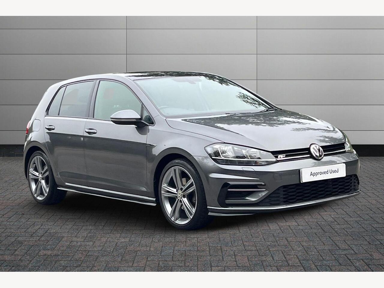 Main listing image - Volkswagen Golf