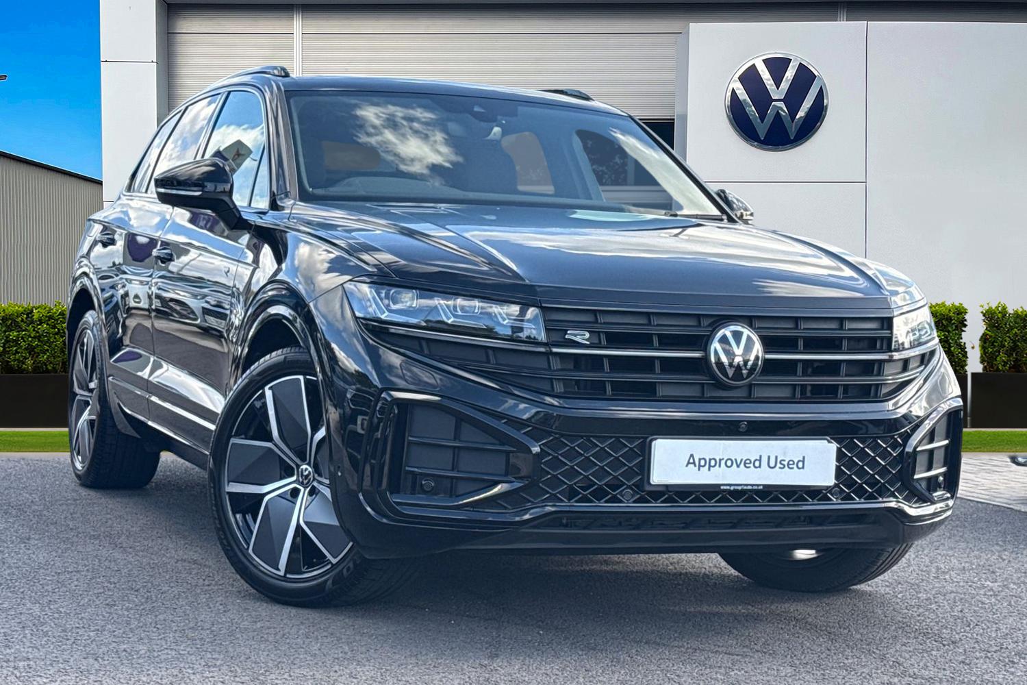Main listing image - Volkswagen Touareg