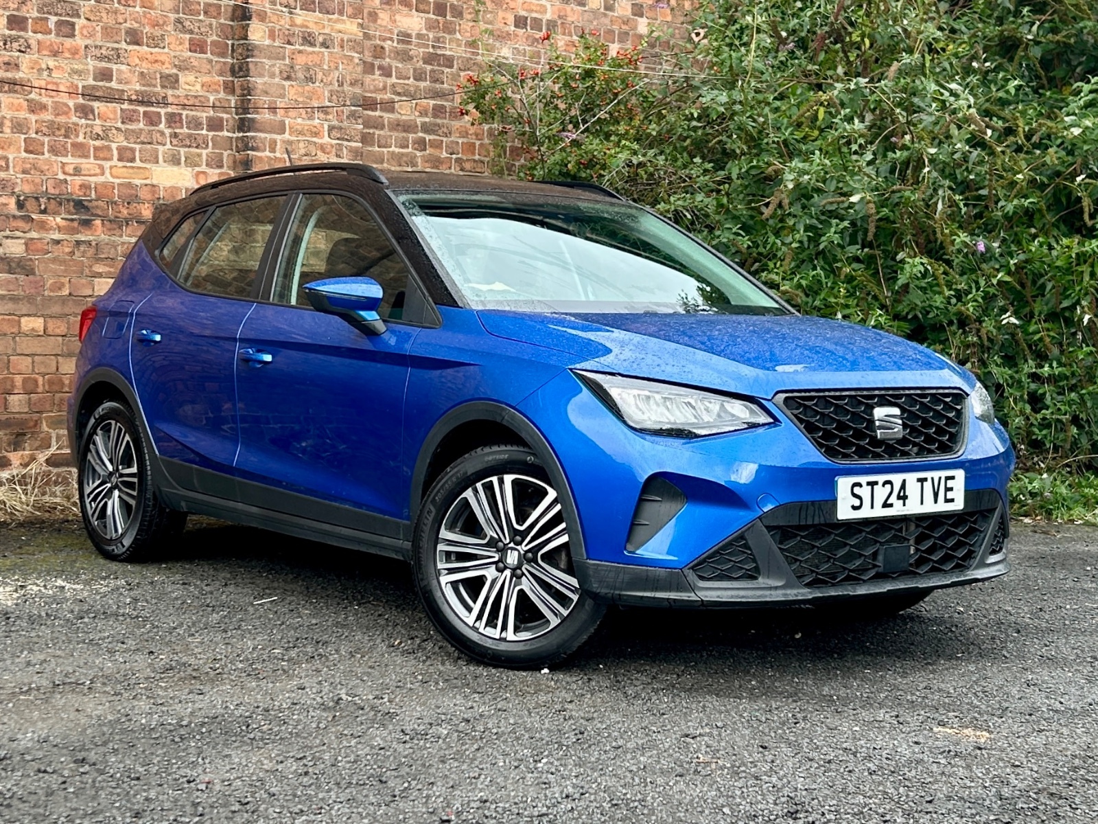 Main listing image - SEAT Arona