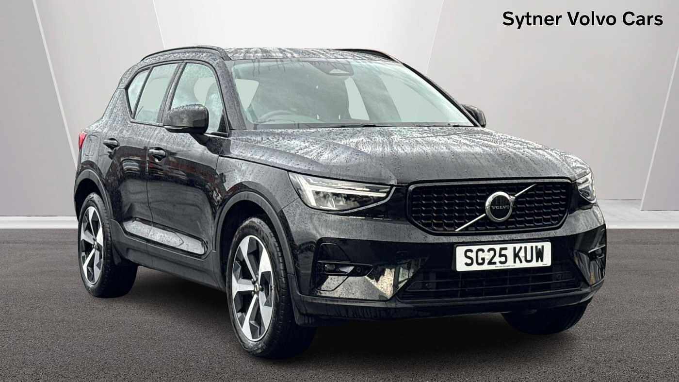 Main listing image - Volvo XC40