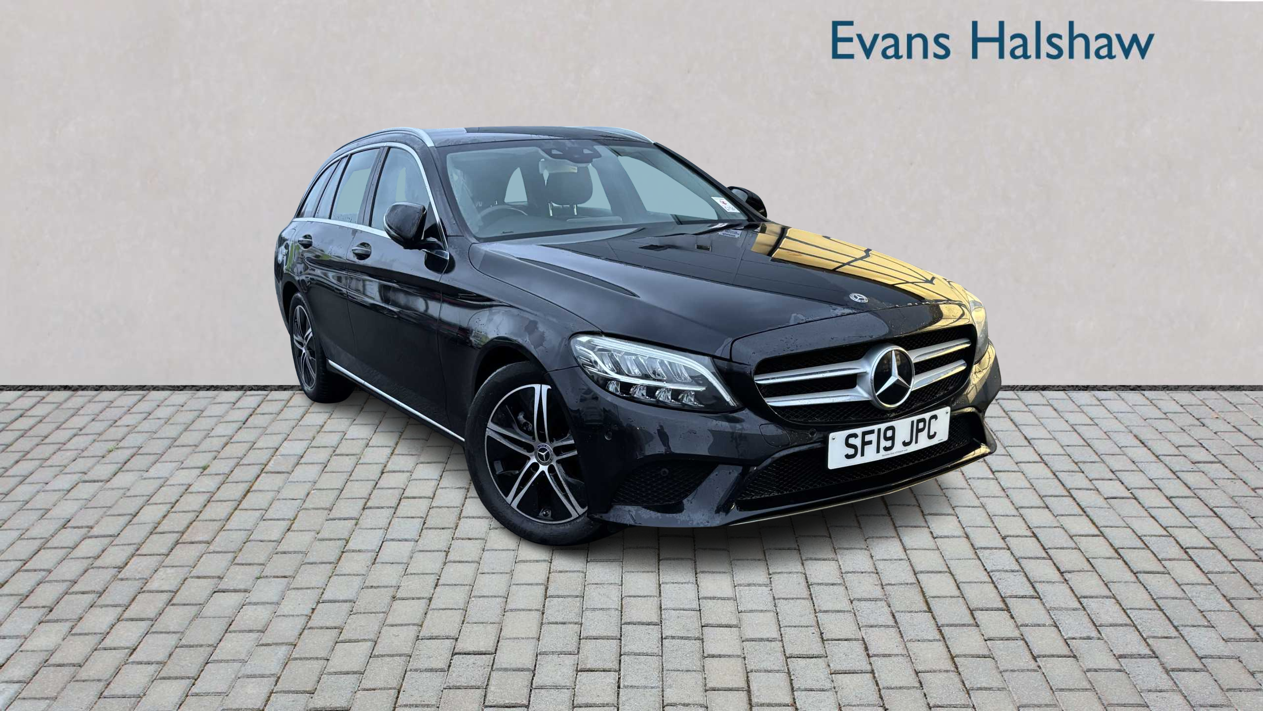 Main listing image - Mercedes-Benz C-Class Estate