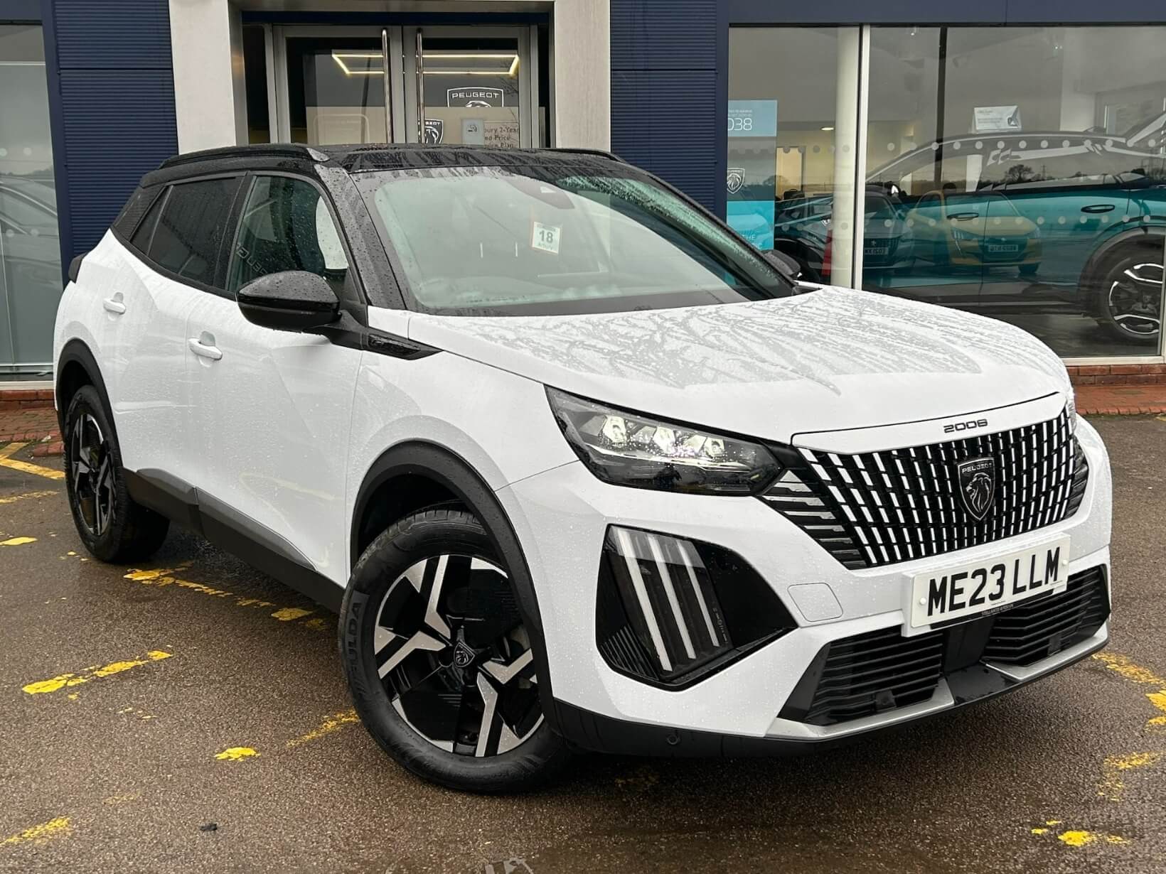 Main listing image - Peugeot 2008