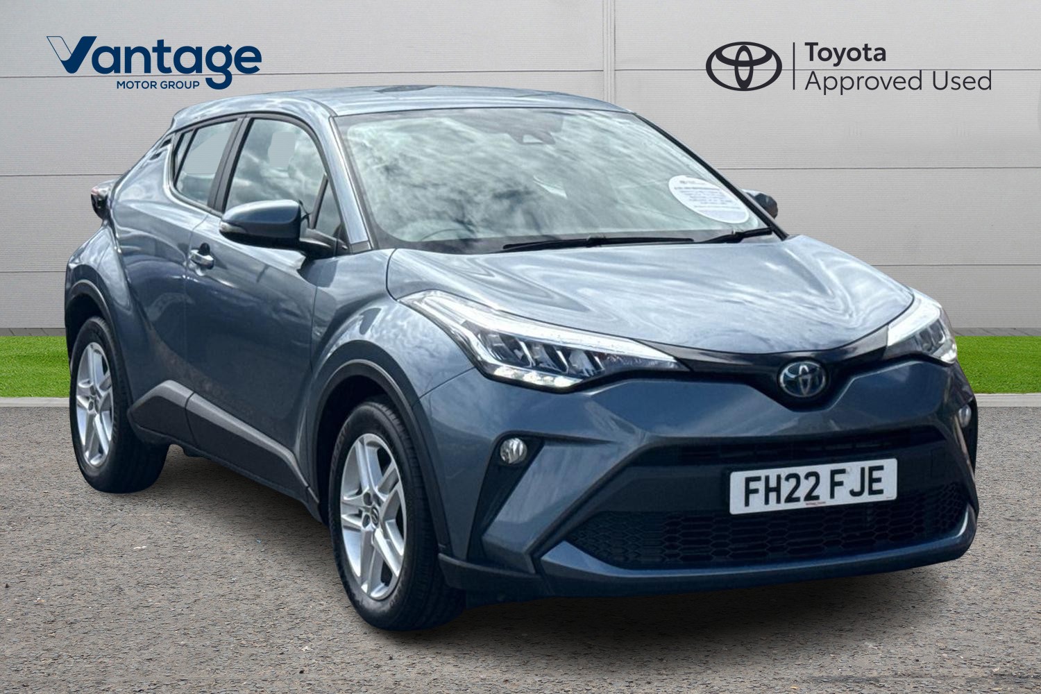Main listing image - Toyota C-HR