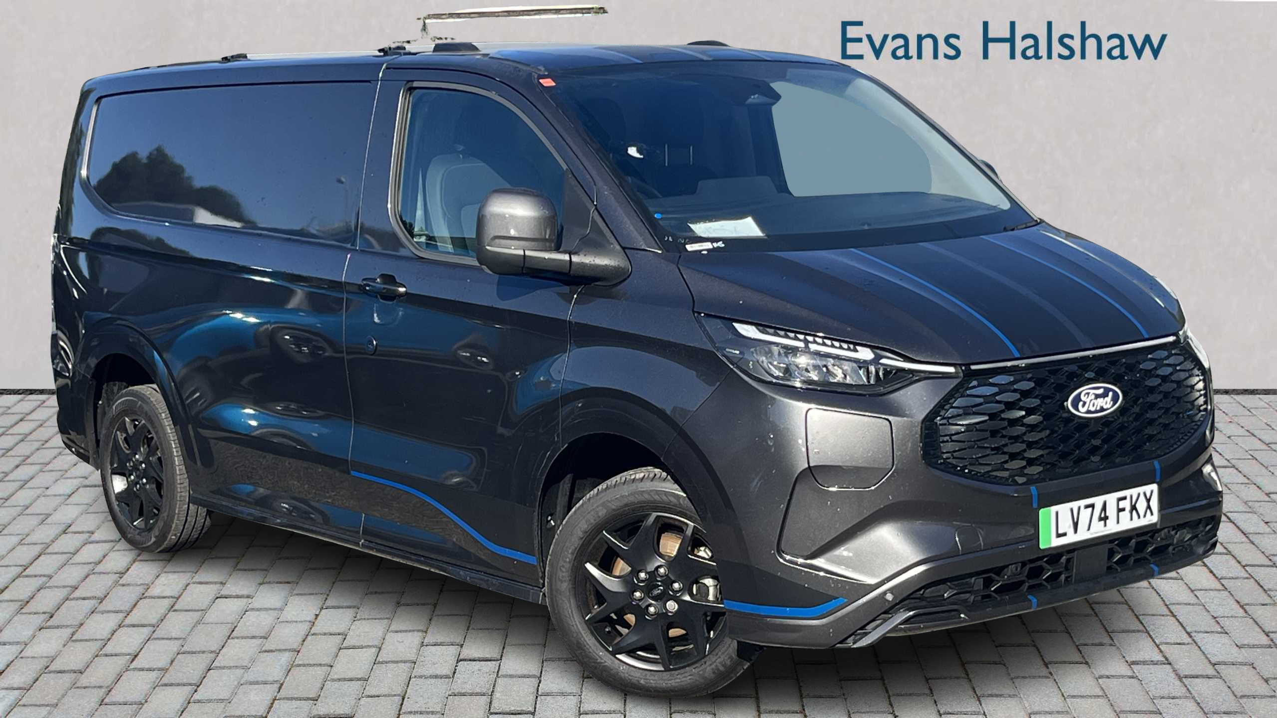 Main listing image - Ford Transit Custom
