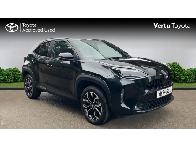 Main listing image - Toyota Yaris Cross