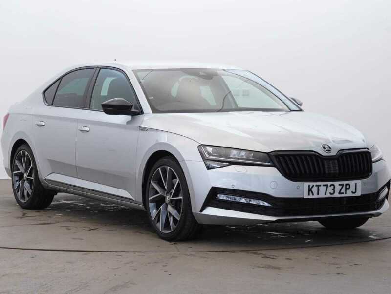 Main listing image - Skoda Superb