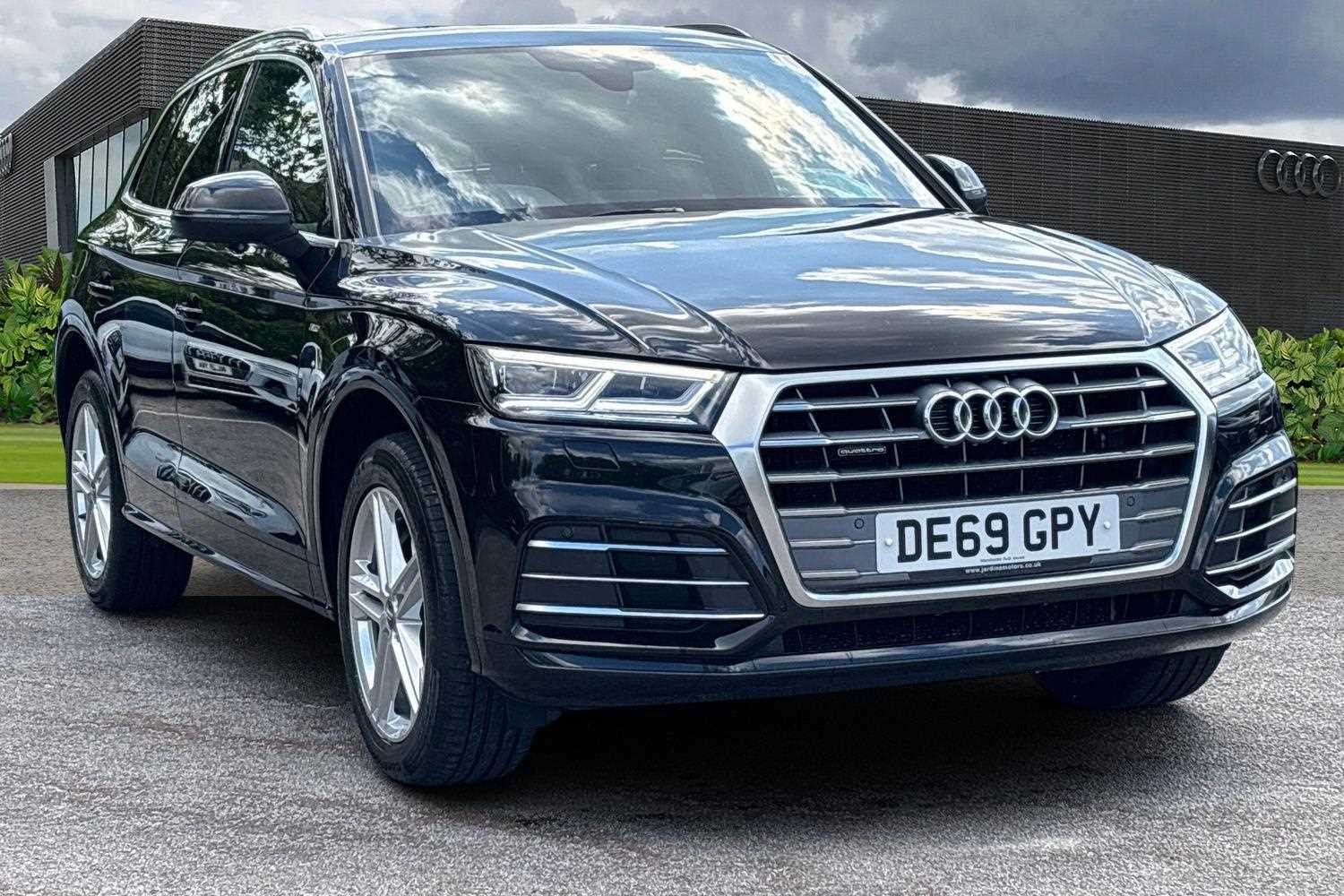 Main listing image - Audi Q5