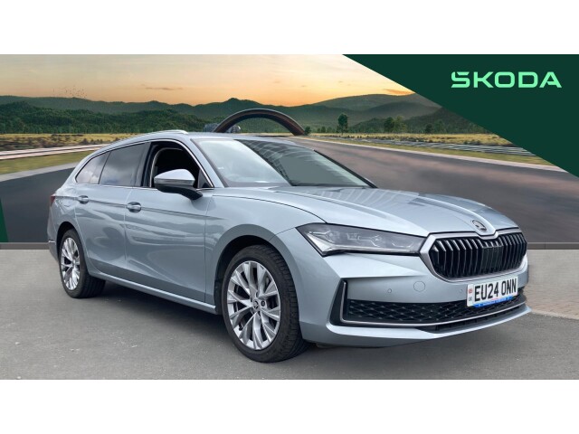 Main listing image - Skoda Superb Estate