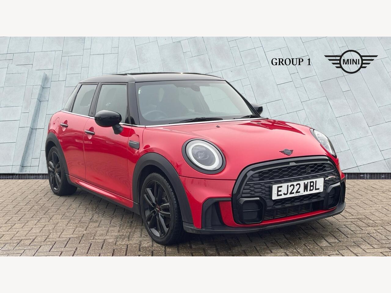 Main listing image - MINI Hatchback 5dr