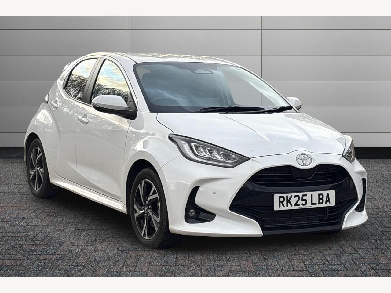 Main listing image - Toyota Yaris
