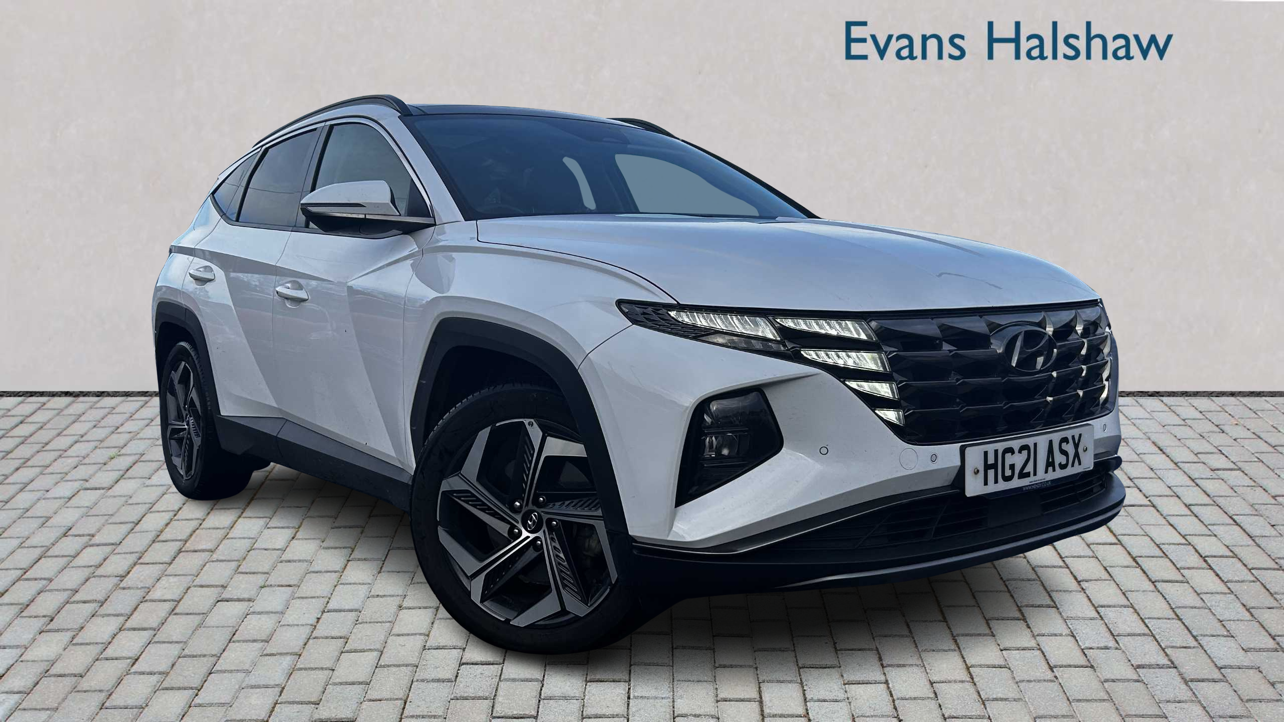 Main listing image - Hyundai Tucson