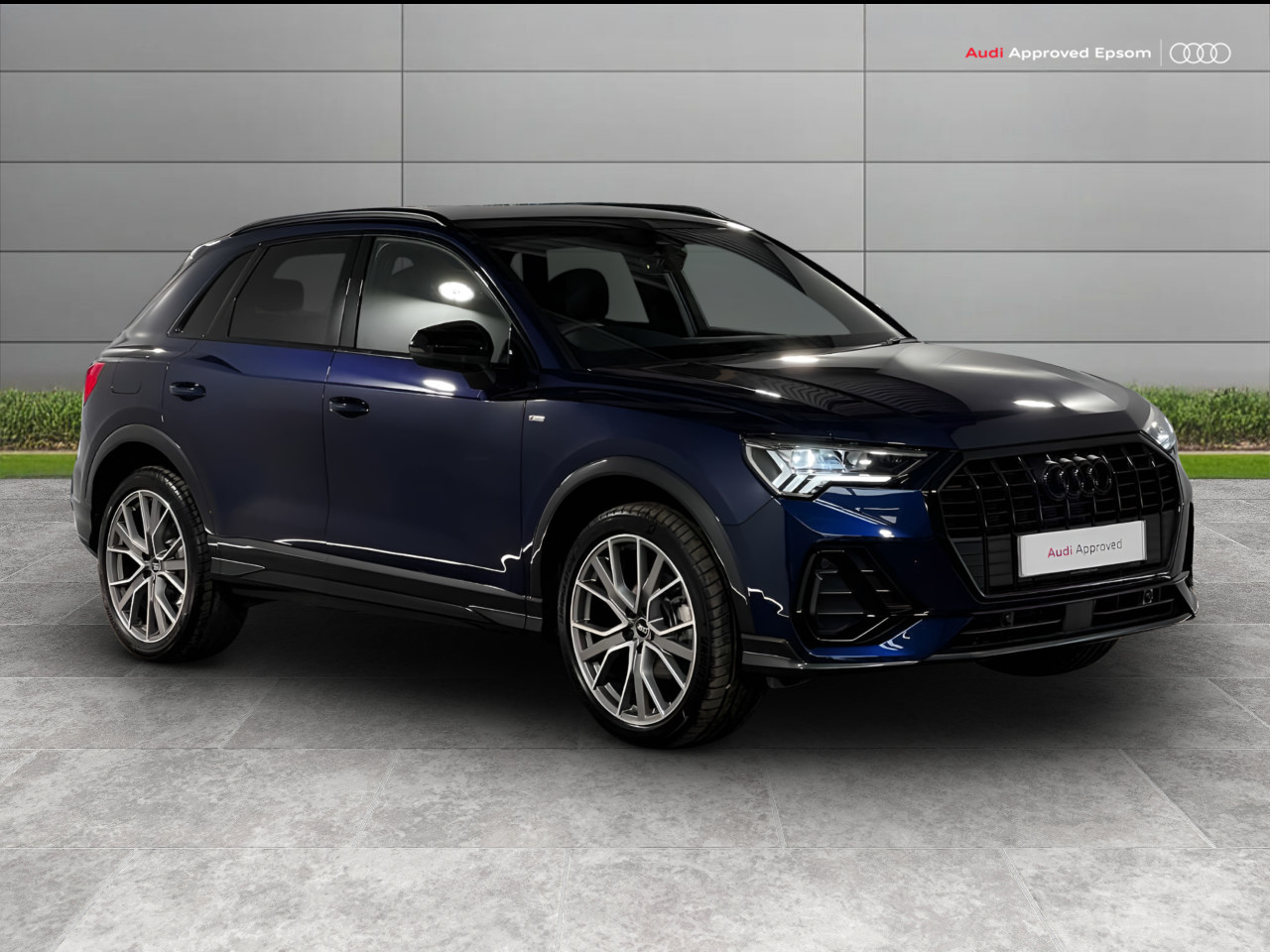 Main listing image - Audi Q3