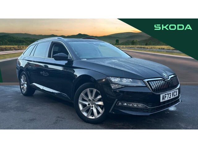 Main listing image - Skoda Superb Estate