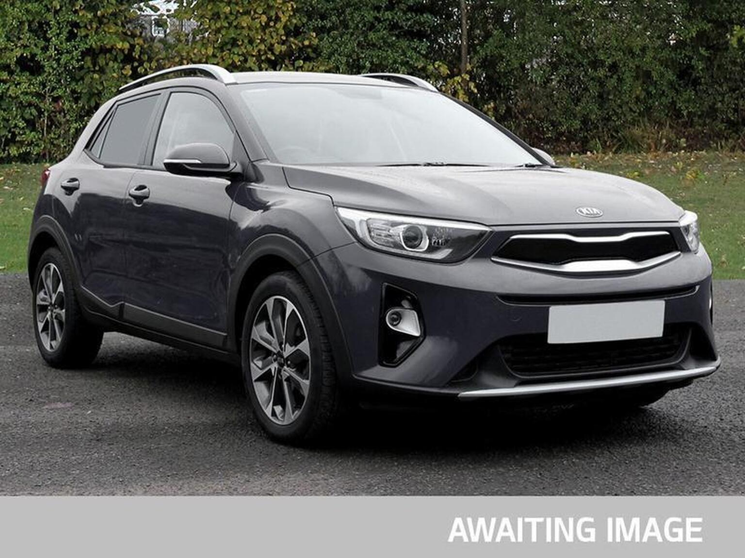 Main listing image - Kia Stonic