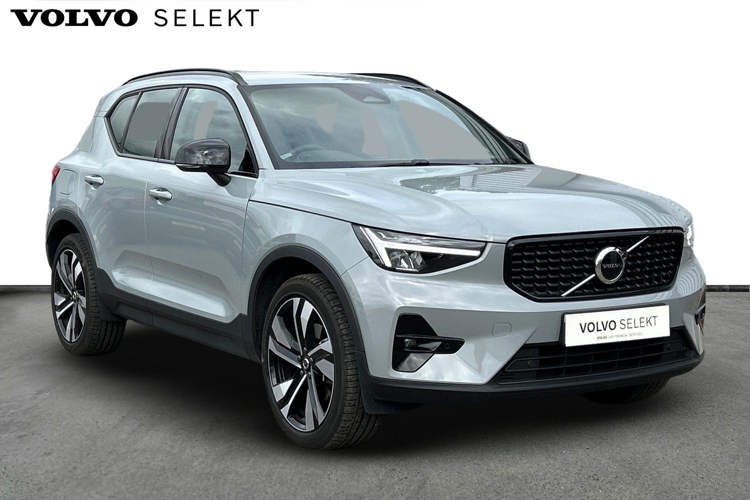 Main listing image - Volvo XC40