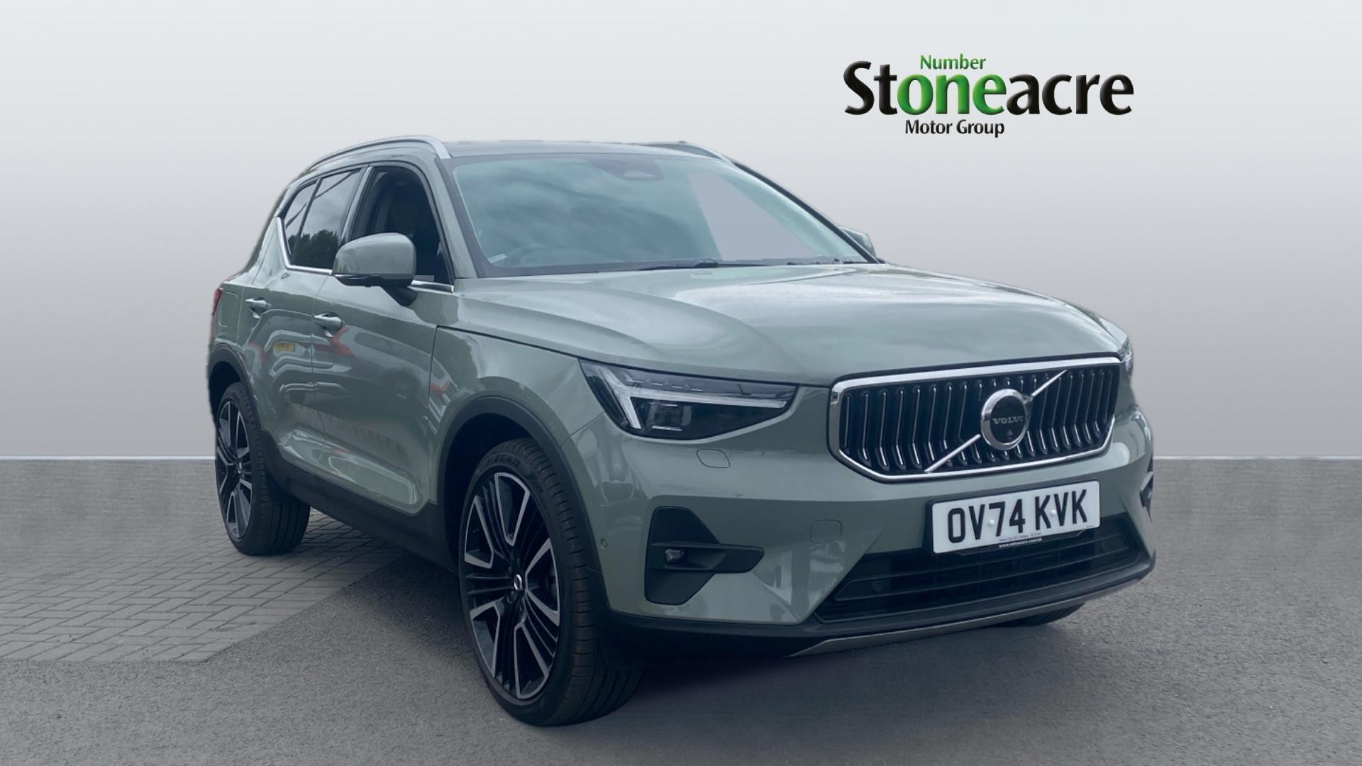 Main listing image - Volvo XC40