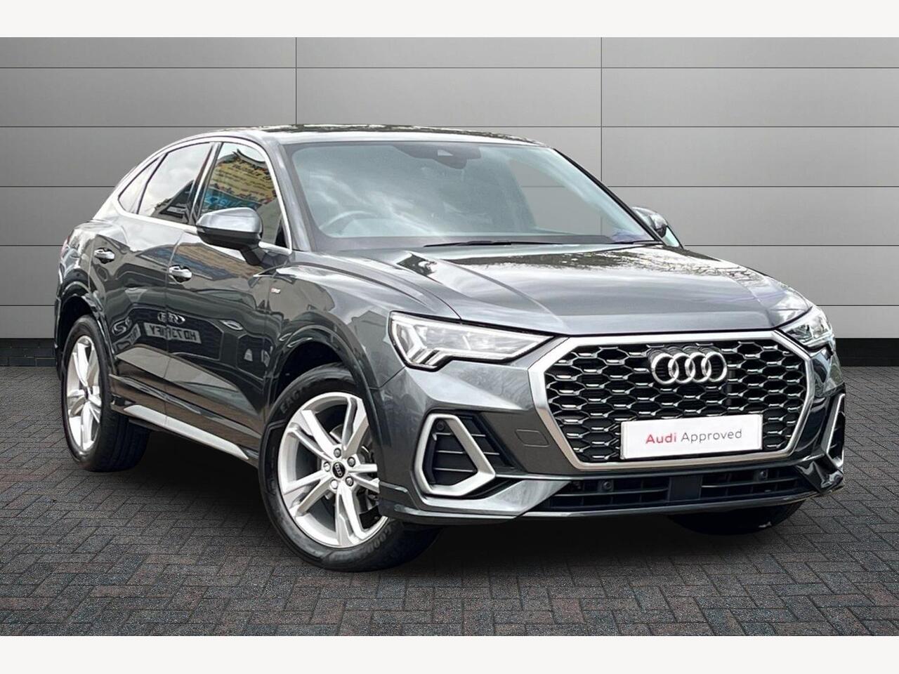 Main listing image - Audi Q3