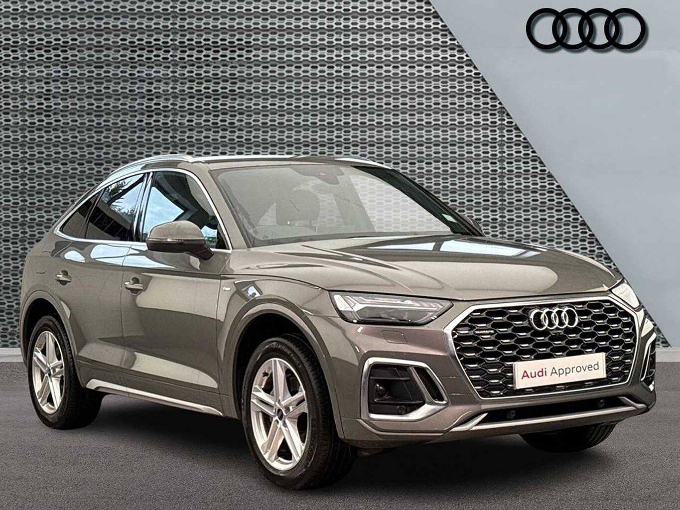 Main listing image - Audi Q5