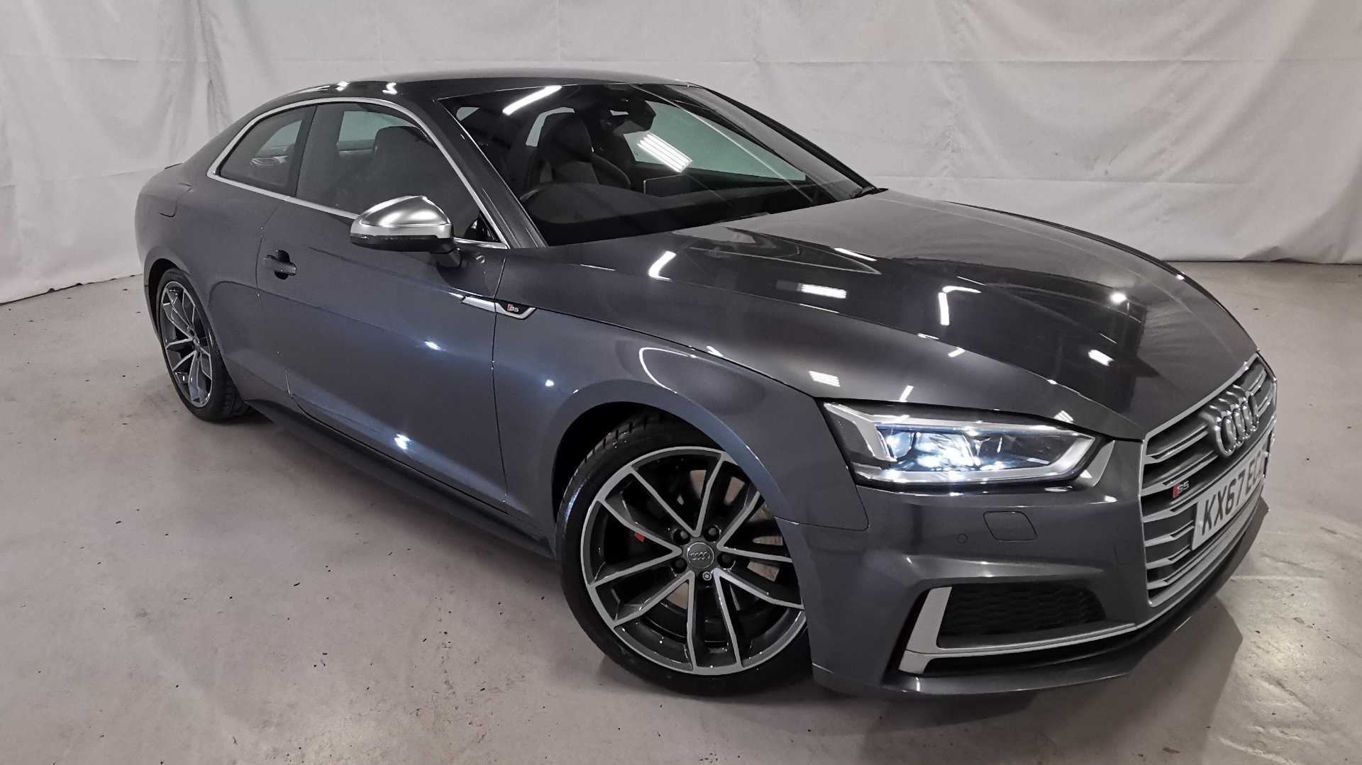 Main listing image - Audi S5