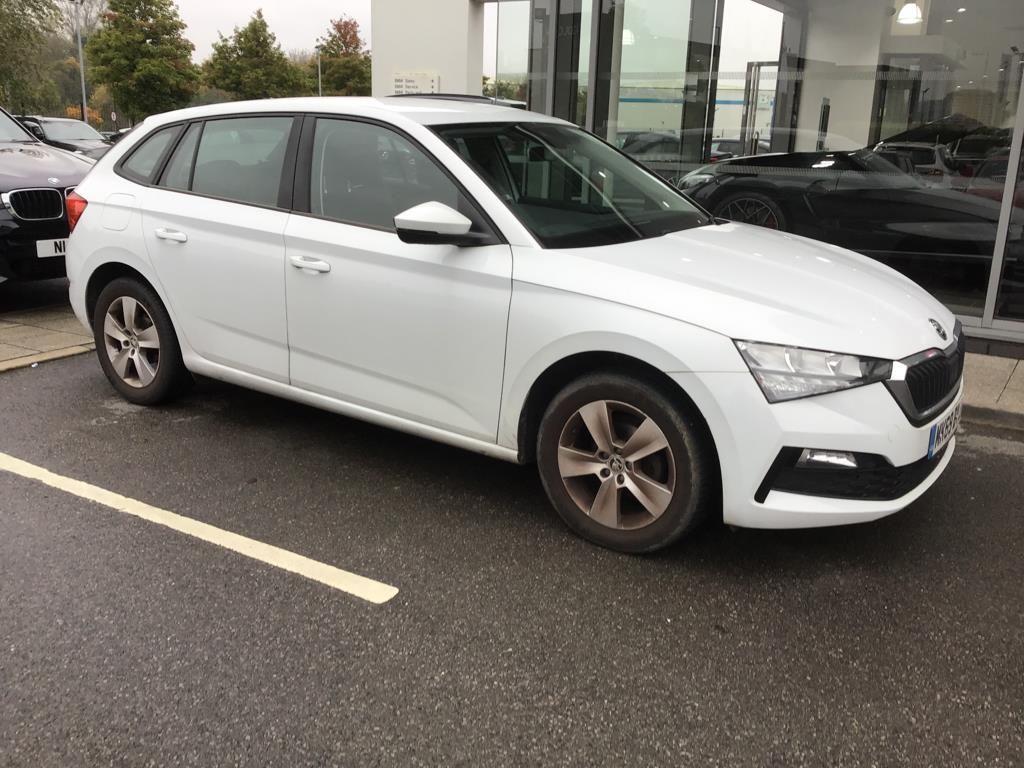 Main listing image - Skoda Scala