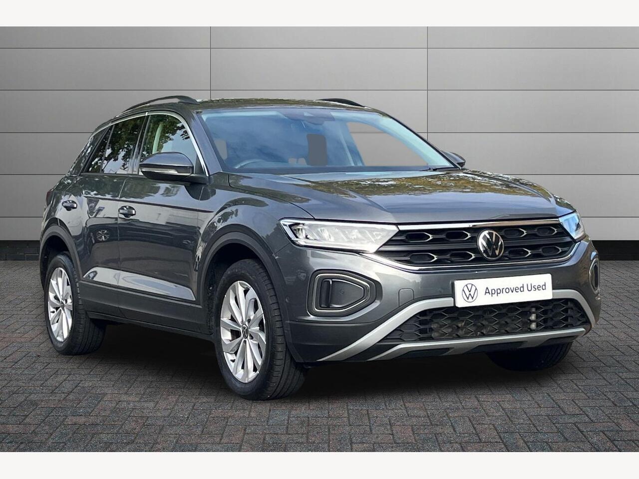 Main listing image - Volkswagen T-Roc