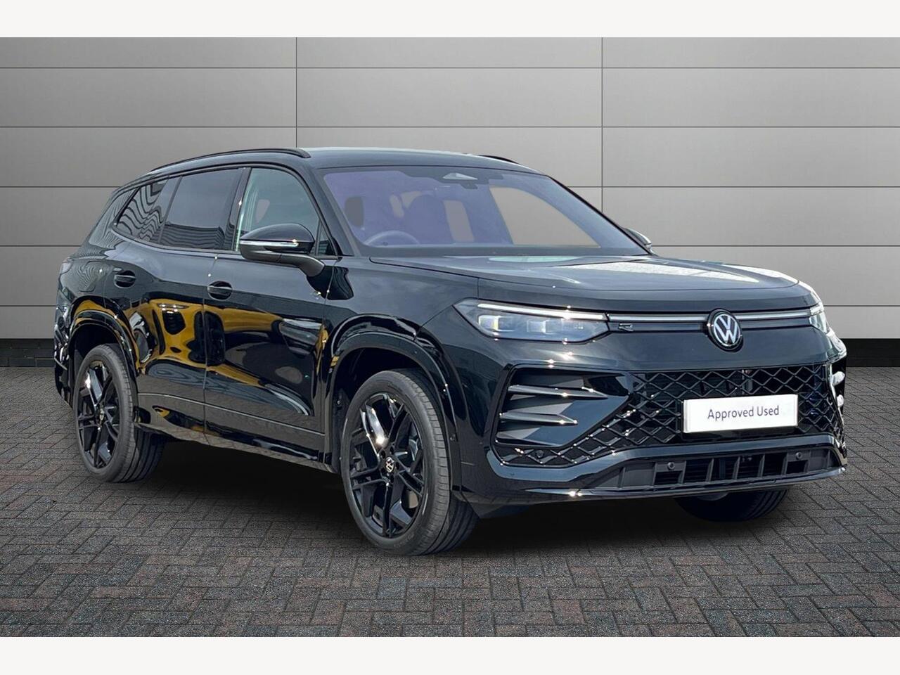 Main listing image - Volkswagen Tayron
