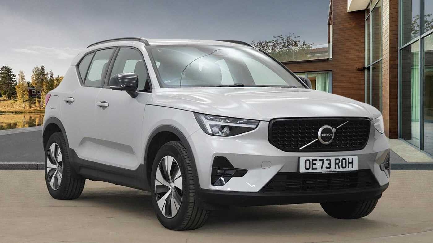 Main listing image - Volvo XC40 Recharge