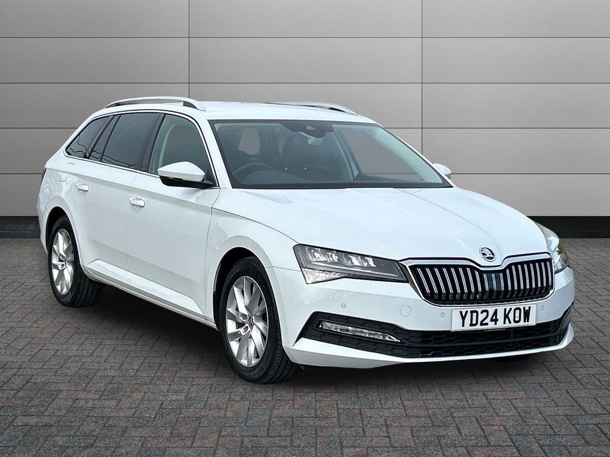 Main listing image - Skoda Superb